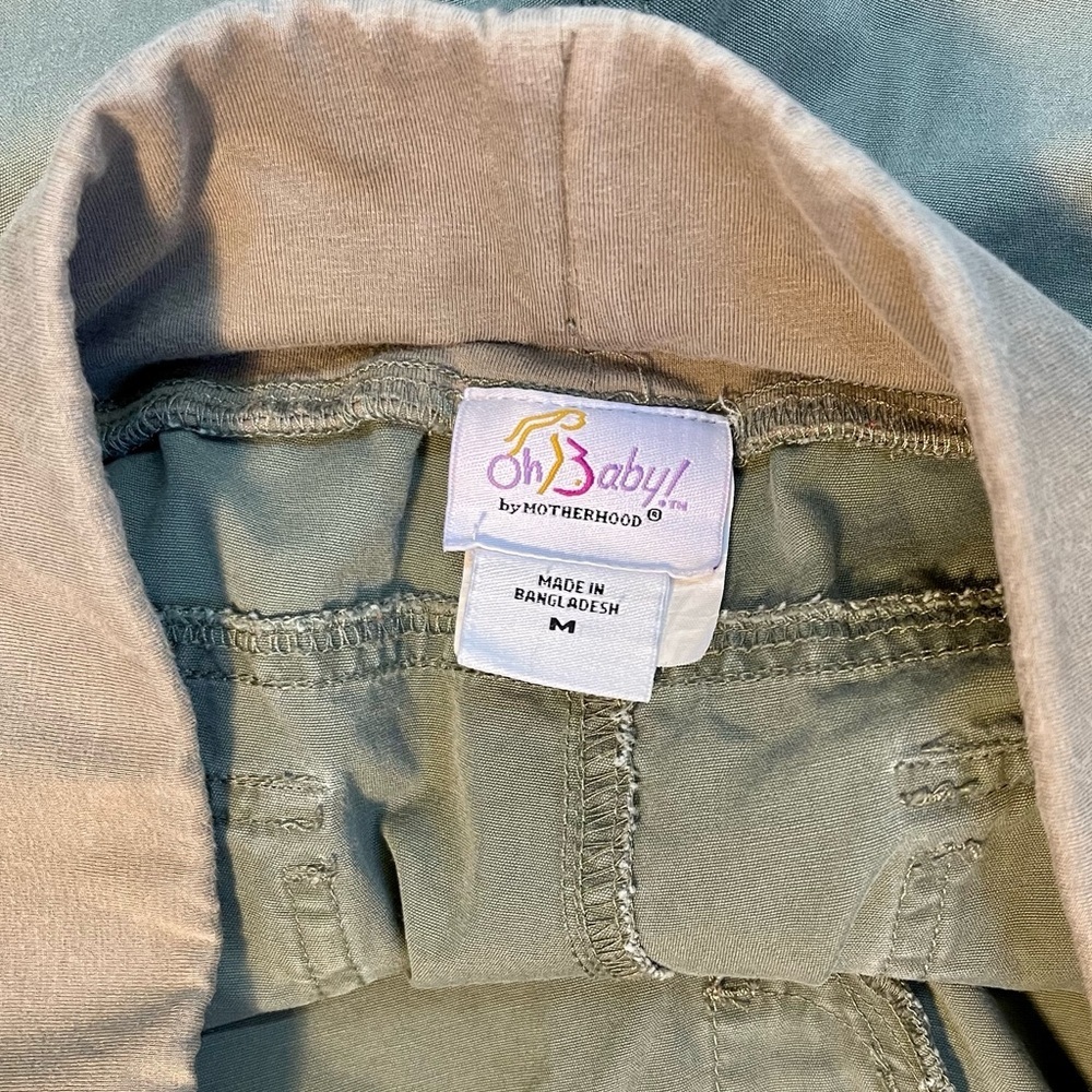 Oh Baby! By Motherhood Army Green Cropped Cargo Pants Medium - Picture 5 of 5